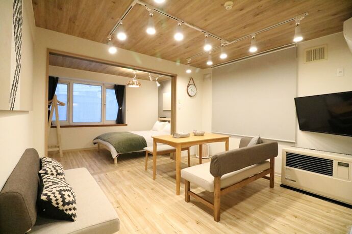 Imagen de la habitación del Hotel Sky Court 717. Foto 12