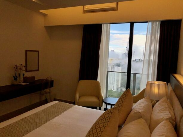 Imagen de la habitación del Hotel Sky D'mont Suites. Foto 18