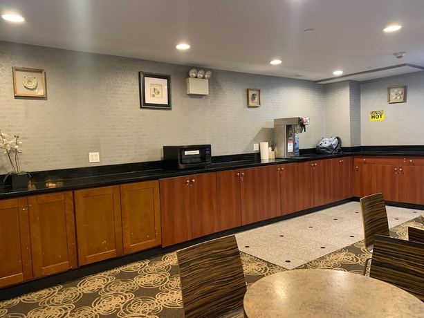 Imagen de los interiores del Hotel Sky Flushing/laguardia Airport. Foto 14