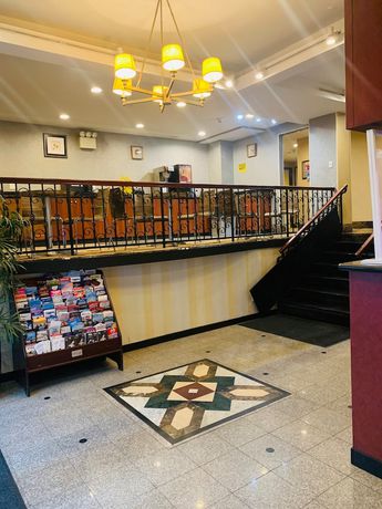 Imagen de los interiores del Hotel Sky Flushing/laguardia Airport. Foto 15