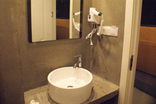 Imagen de la habitación del Hotel Sky Garden Inn. Foto 9