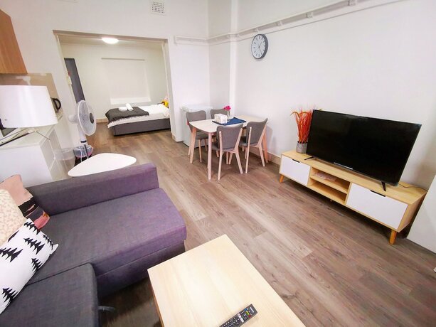 Imagen de la habitación del Hotel Sky Garden Studios. Foto 13