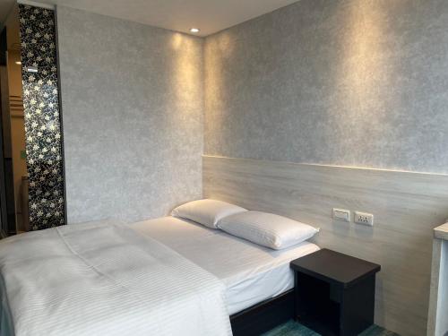 Imagen de la habitación del Hotel Sky Gate Hotel. Foto 6