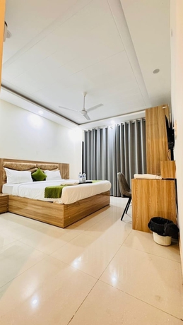Imagen de la habitación del Hotel Sky, Gurugram. Foto 4