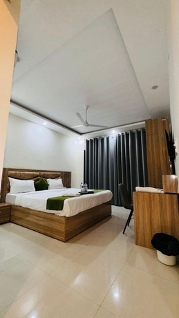 Imagen de la habitación del Hotel Sky, Gurugram. Foto 5