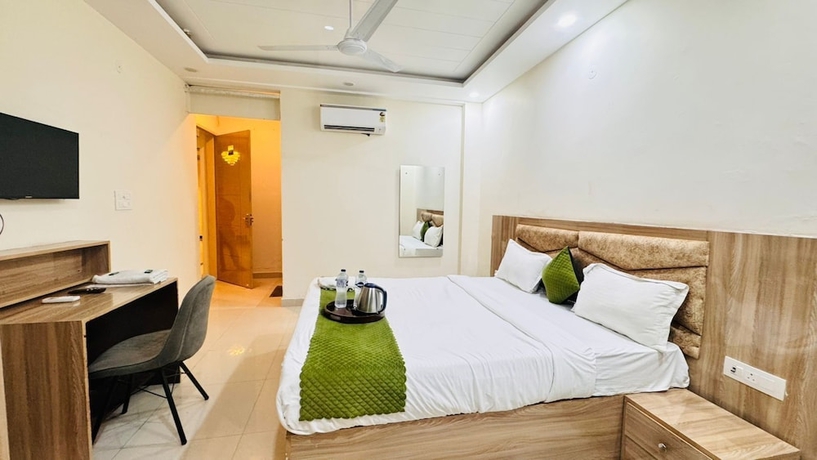 Imagen de la habitación del Hotel Sky, Gurugram. Foto 11