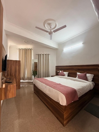 Imagen de la habitación del Hotel Sky, Gurugram. Foto 10