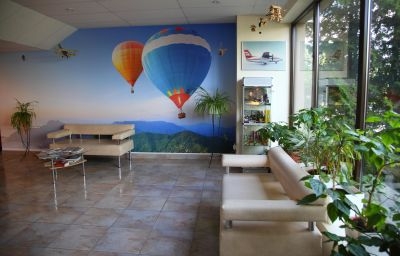 Imagen de los interiores del Hotel Sky High. Foto 6