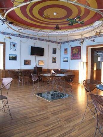 Imagen de los interiores del Hotel Sky High. Foto 7