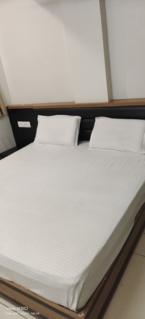 Imagen de la habitación del Hotel Sky Inn, Bhavnagar. Foto 3