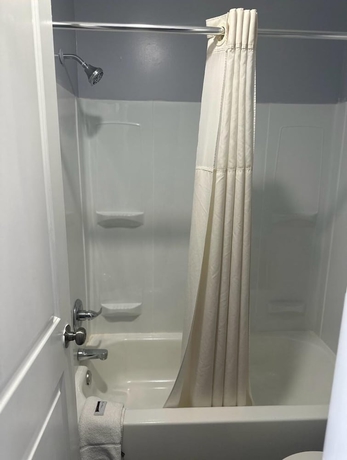 Imagen de la habitación del Hotel Sky Inn, Birmingham. Foto 18