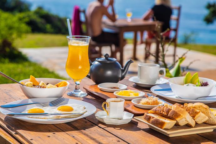 Imagen del bar/restaurante del Hotel Sky Island Resort. Foto 5