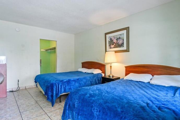 Imagen de la habitación del Hotel Sky Islands. Foto 7