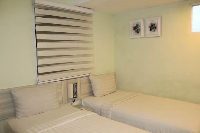Imagen de la habitación del Hotel Sky Jogja. Foto 12