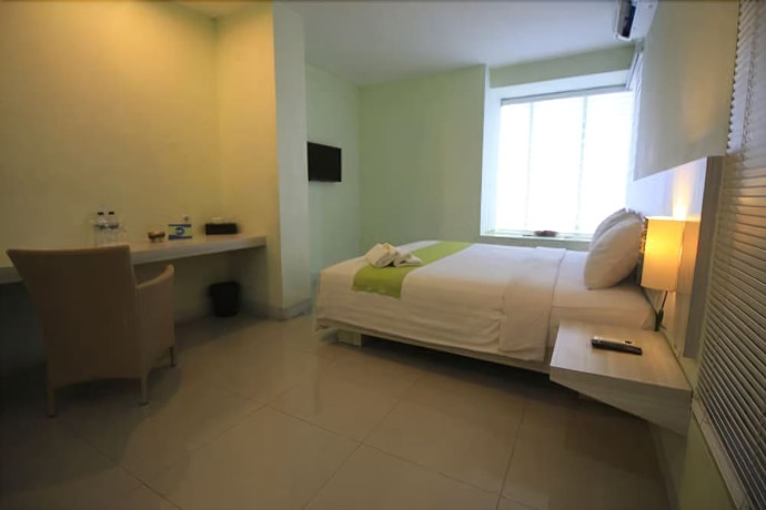 Imagen de la habitación del Hotel Sky Jogja. Foto 14