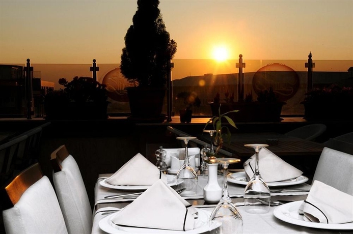 Imagen del bar/restaurante del Hotel Sky Kamer - Boutique Class. Foto 4