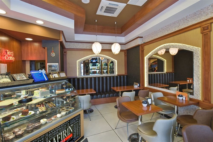 Imagen del bar/restaurante del Hotel Sky Kamer - Boutique Class. Foto 5