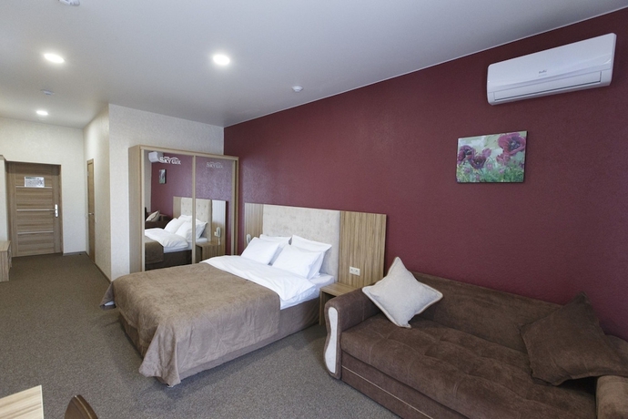 Imagen de la habitación del Hotel Sky Lux and Spa. Foto 12