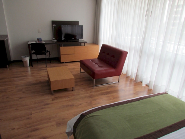 Imagen de la habitación del Hotel Sky Medellin. Foto 6