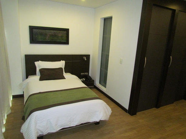 Imagen de la habitación del Hotel Sky Medellin. Foto 8