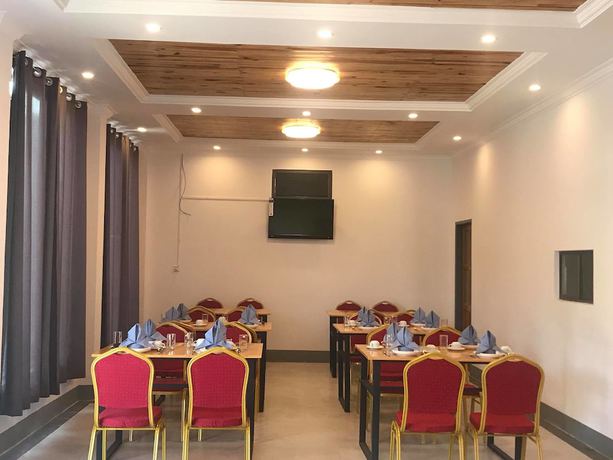 Imagen del bar/restaurante del Hotel Sky Motel Kalaw. Foto 2