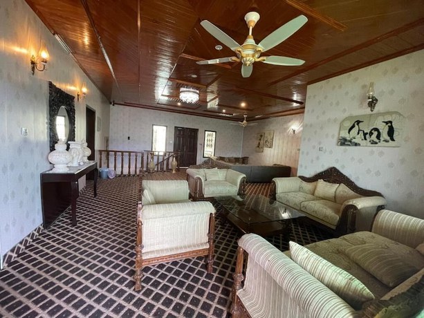 Imagen de los interiores del Hotel Sky Mount. Foto 19