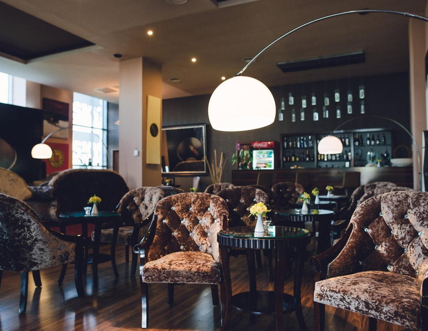 Imagen general del Hotel Sky, Oradea. Foto 7
