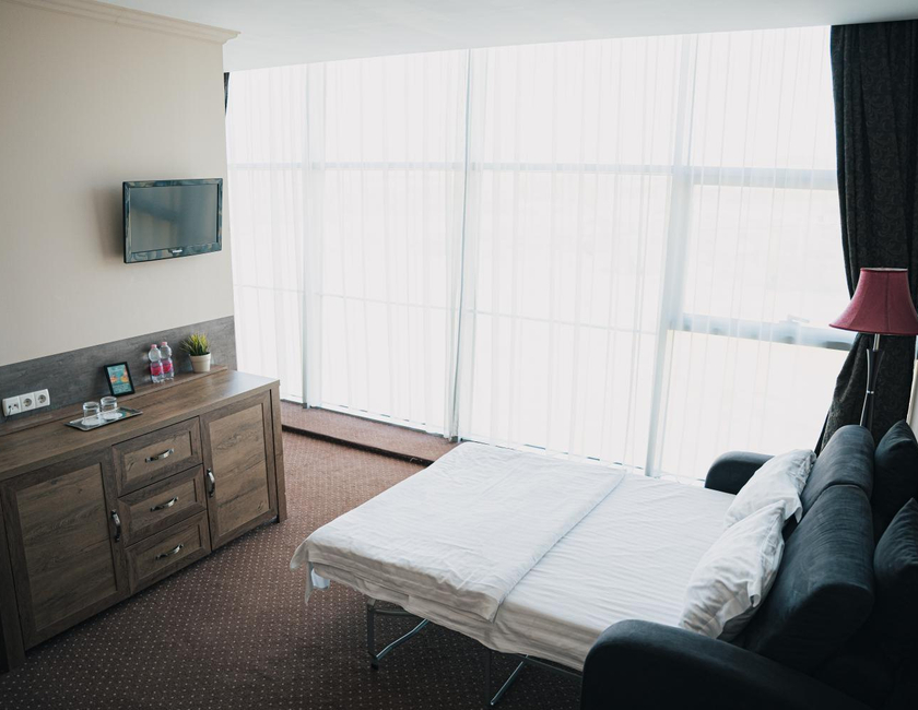Imagen general del Hotel Sky, Oradea. Foto 14