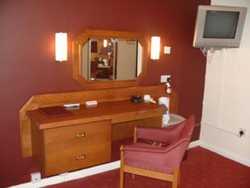 Imagen de la habitación del Hotel Sky Plaza. Foto 5