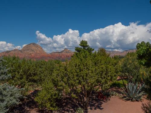 Imagen de la habitación del Hotel Sky Ranch Lodge. Foto 8