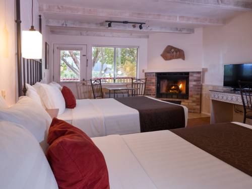 Imagen de la habitación del Hotel Sky Ranch Lodge. Foto 12