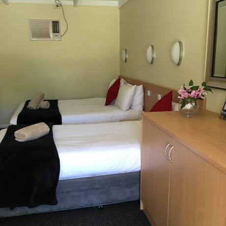 Imagen de la habitación del Hotel Sky Rider Motor Inn. Foto 4