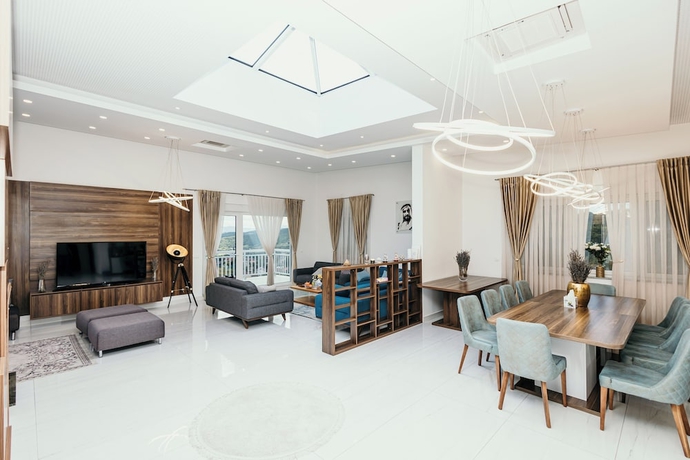 Imagen de los interiores del Hotel Sky Rise. Foto 12