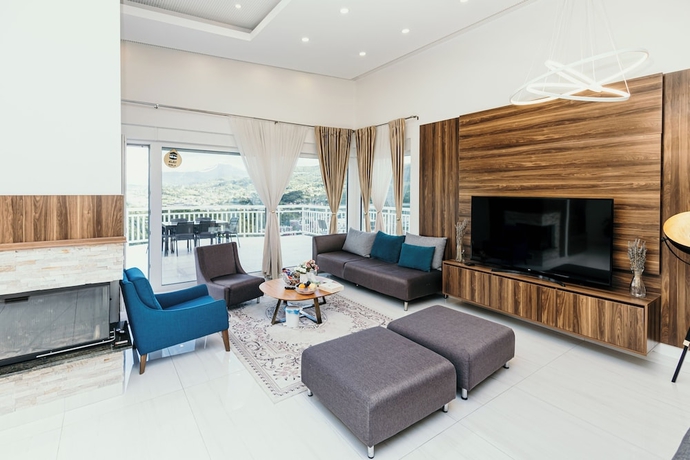 Imagen de los interiores del Hotel Sky Rise. Foto 16