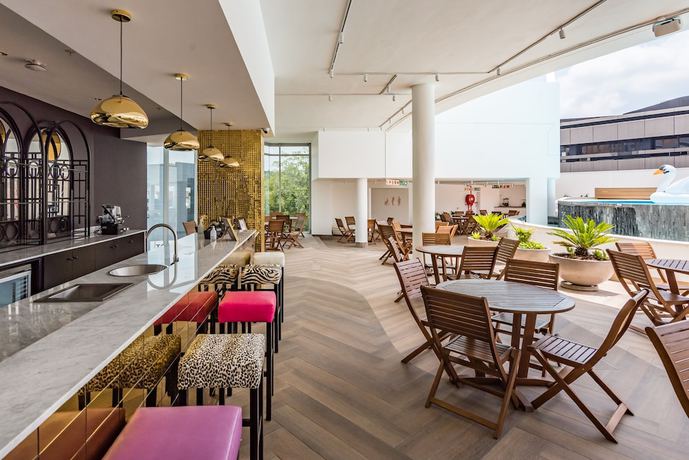 Imagen de la piscina del Hotel Sky Sandton. Foto 20