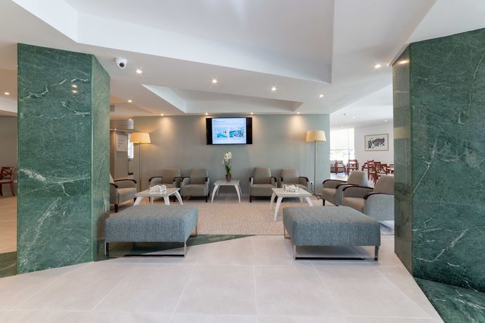 Imagen de los interiores del Hotel Sky Senses. Foto 12