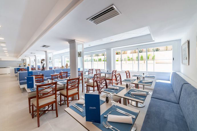 Imagen del bar/restaurante del Hotel Sky Senses. Foto 3