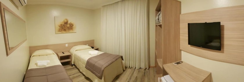 Imagen de la habitación del Hotel Sky Serra. Foto 10
