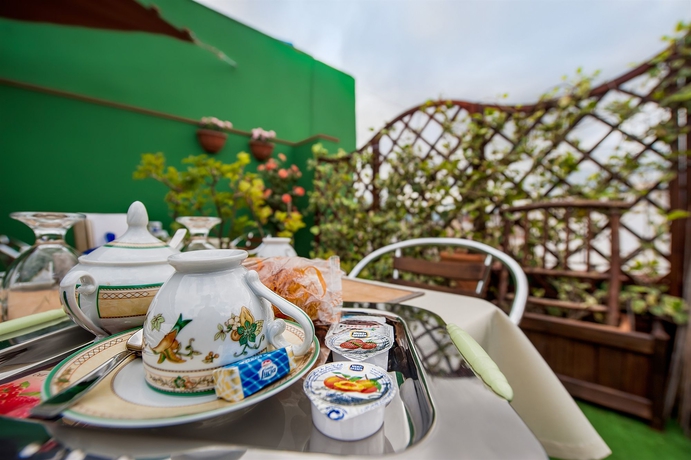 Imagen del bar/restaurante del Hotel Sky Sleeping. Foto 2