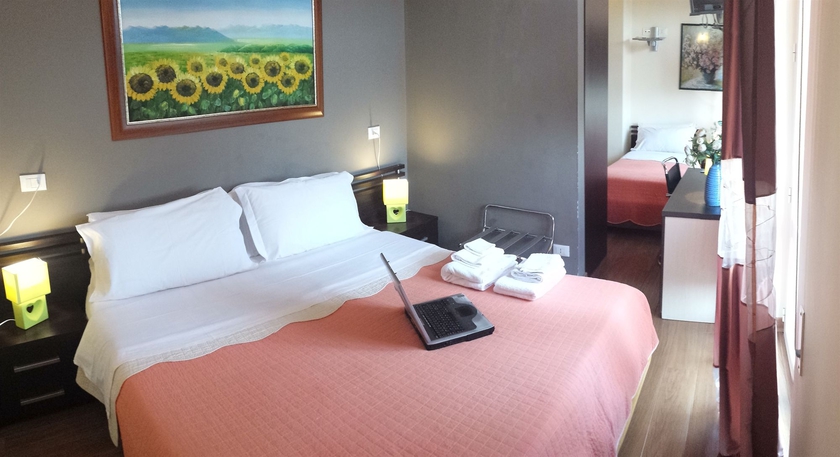 Imagen de la habitación del Hotel Sky Sleeping. Foto 10