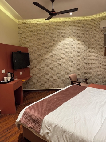 Imagen de la habitación del Hotel Sky Star, Amritsar. Foto 7