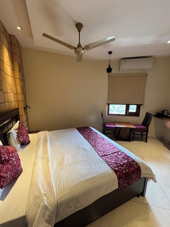 Imagen de la habitación del Hotel Sky Star, Amritsar. Foto 8