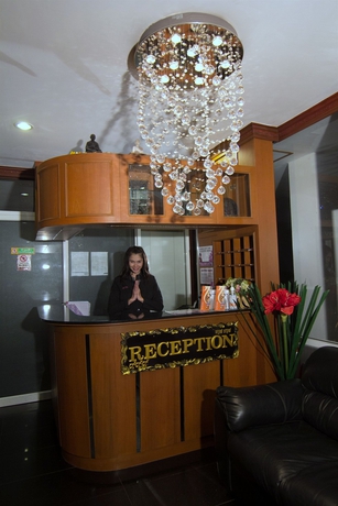 Imagen de los interiores del Hotel Sky Suites, Bangkok. Foto 12
