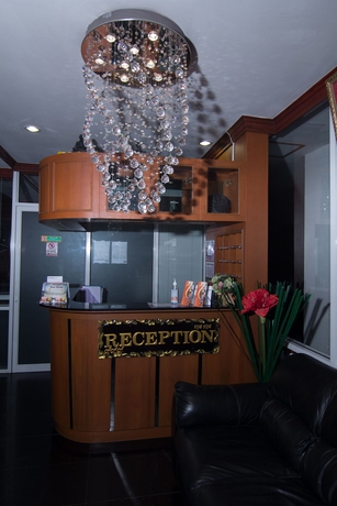 Imagen de los interiores del Hotel Sky Suites, Bangkok. Foto 13