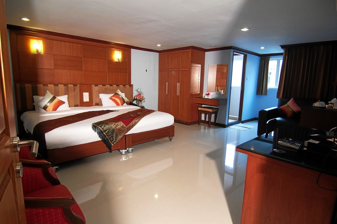 Imagen de la habitación del Hotel Sky Suites, Bangkok. Foto 8