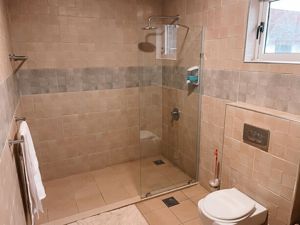 Imagen general del Hotel Sky Suites Osu. Foto 1