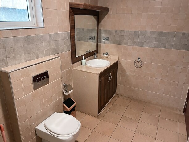 Imagen general del Hotel Sky Suites Osu. Foto 4