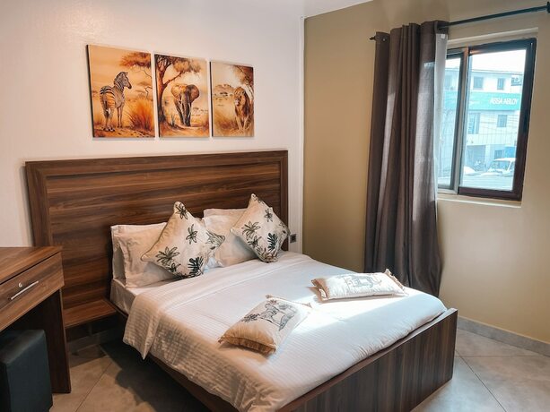 Imagen de la habitación del Hotel Sky Suites Osu. Foto 16