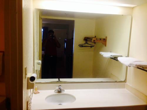 Imagen de la habitación del Hotel Sky Suites, Tybee Island. Foto 13