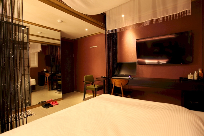 Imagen de la habitación del Hotel Sky The Classic. Foto 16